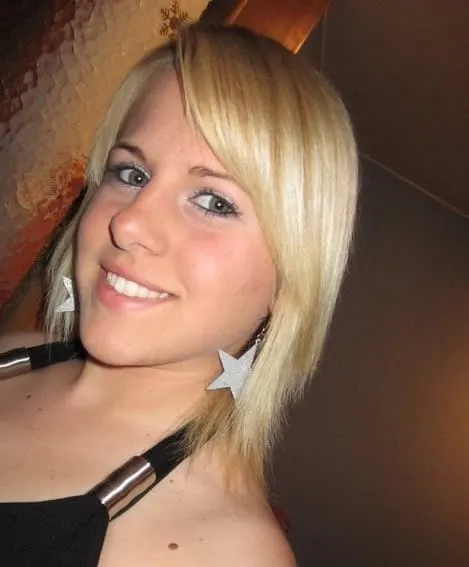 Laura, 25 Jahre — diskrete affäre in Neustadt/Süd
