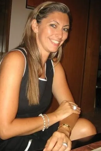 Lena, 27 Jahre — diskrete affäre in Hilchenbach
