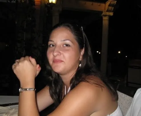 Mina, 23 Jahre — diskrete affäre in München