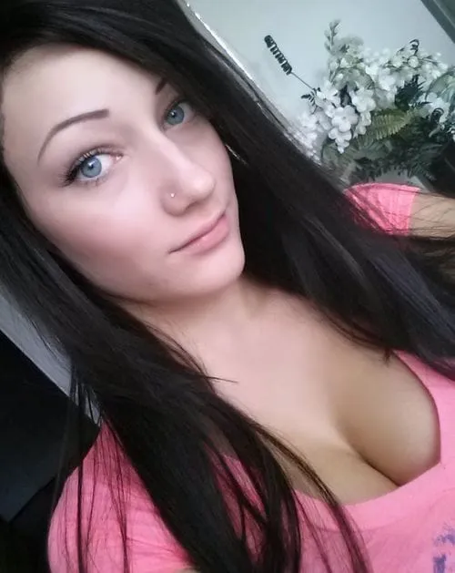 Jasmin, 19 Jahre — diskrete affäre in Duisburg
