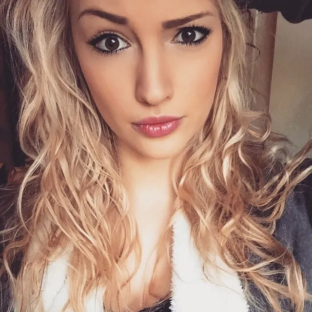 Ella, 22 Jahre — diskrete affäre in Bad Rappenau
