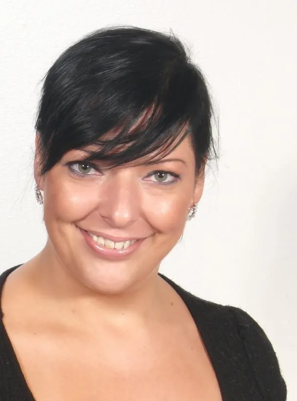 Astrid, 35 Jahre — diskrete affäre in Nippes
