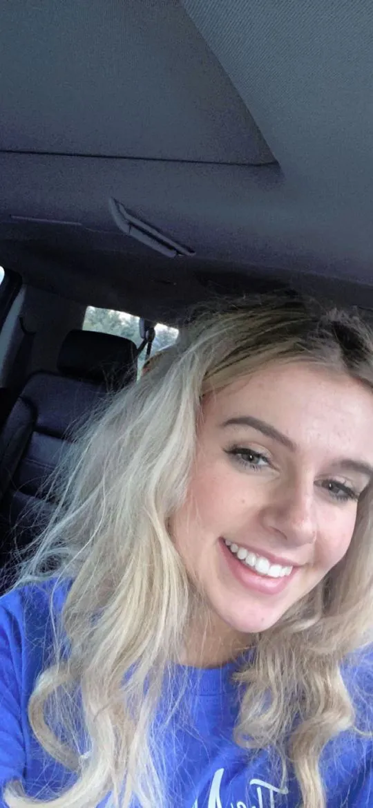 Zoe, 22 Jahre — diskrete affäre in Frankfurt am Main