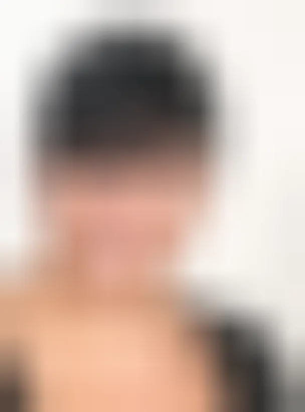 Astrid, 35 Jahre — diskrete affäre in Nippes