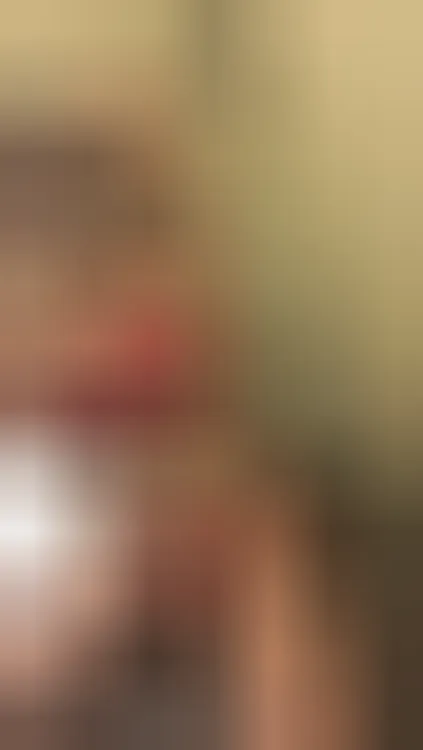 Nina, 27 Jahre — diskrete affäre in Bielefeld
