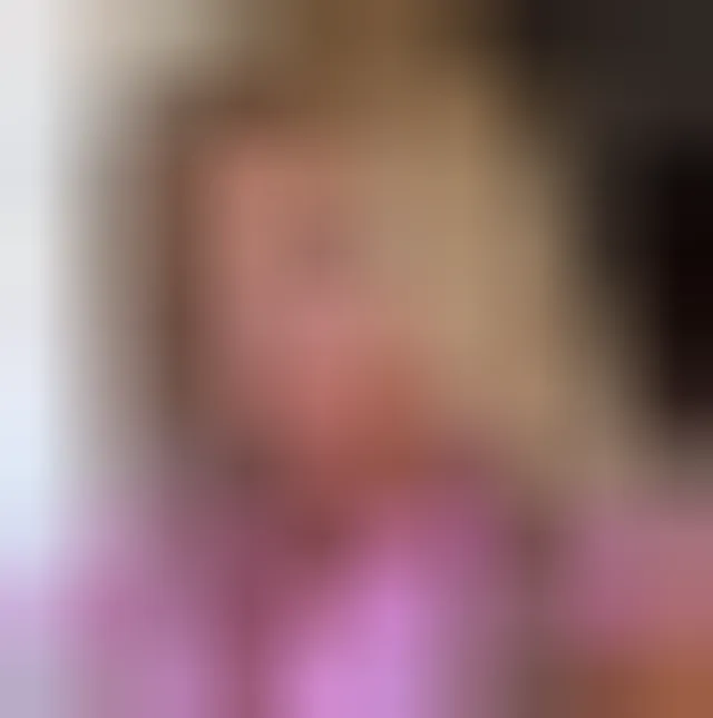 Jule, 20 Jahre — diskrete affäre in Schwerin