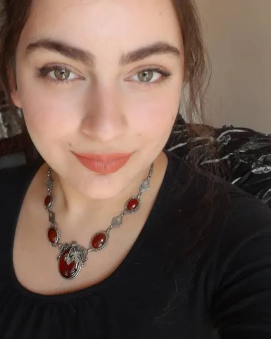 Nora, 24 Jahre — diskrete affäre in Köln