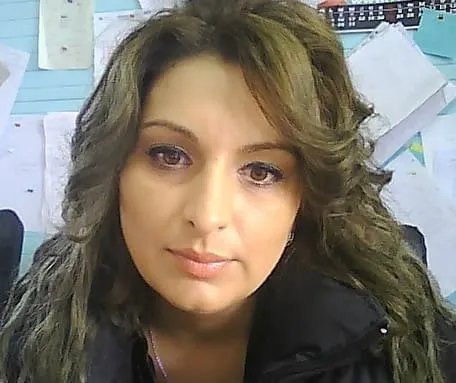 Elara, 24 Jahre — diskrete affäre in Heilbronn