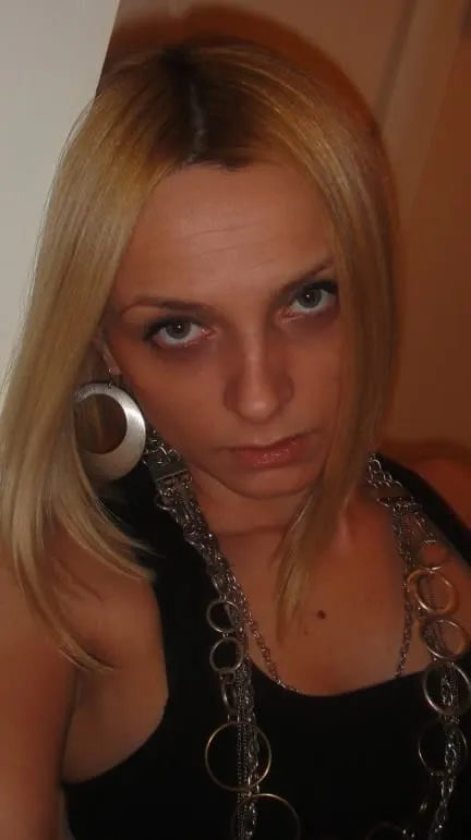 Kira, 24 Jahre — diskrete affäre in Kassel